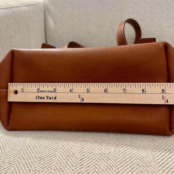 Rare! Chloe Darryl Rich Brown Leather Tote - Picture 10 of 16